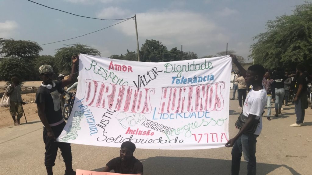 La liberté tombe dans le monde et en Afrique, le Cap-Vert est le plus libre et l'Angola est le seul lusophone non libre