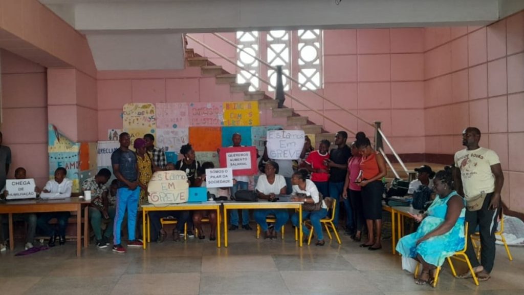 La grève des enseignants paralyse les écoles à São Tomé et Príncipe