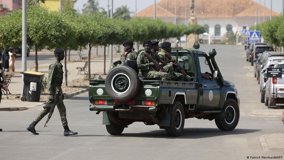 Guinée-Bissau : Les forces de sécurité interrompent leur marche contre le coup d'État