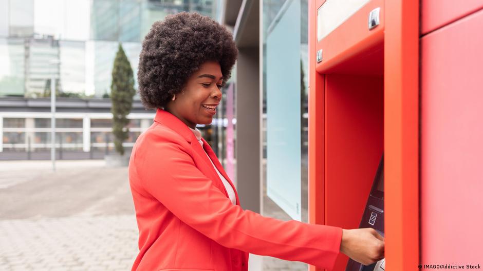 "Enlevez le mouvement de votre perruque"une cause par identité