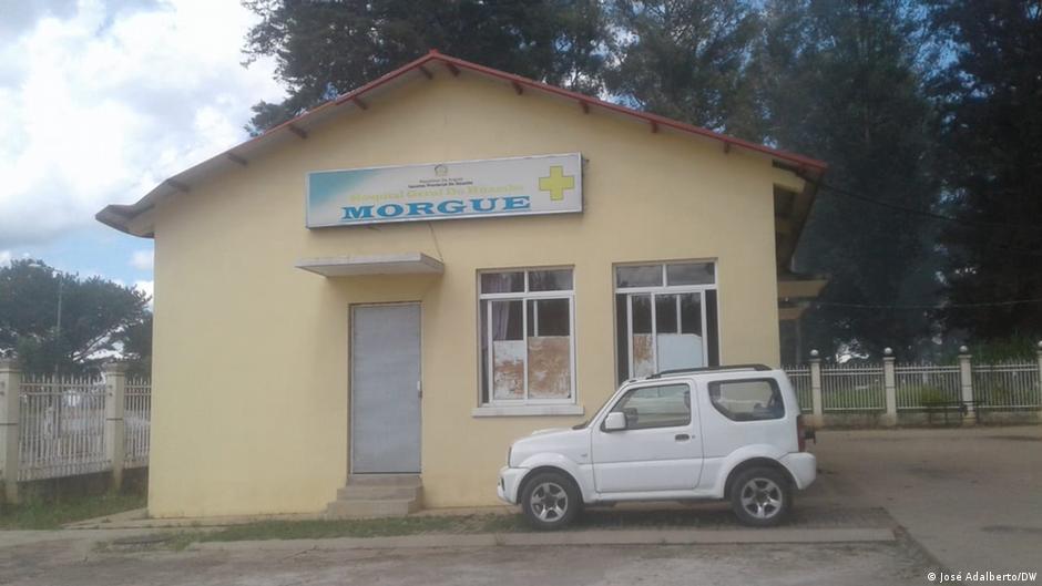 Les morts obligés de présenter une carte d'identité pour être enterrés