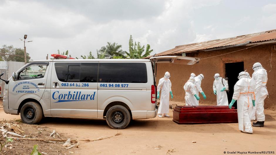 Les voisins de la RDC renforcent leurs mesures pour lutter contre la propagation d’Ebola