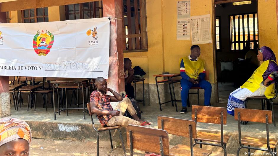 Un projet de report des autorités locales au Mozambique est-il en cours ?